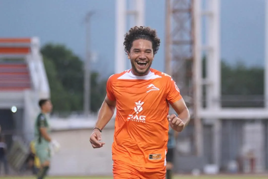Giovanni Hernández Afirma que la Sanción es el Final de la Carrera de un Compañero