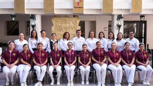 Rector de la UAT reconoce el labor humanista de enfermeras y enfermeros