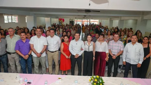 Madres sindicalizadas del Ayuntamiento de Victoria son celebradas en su día
