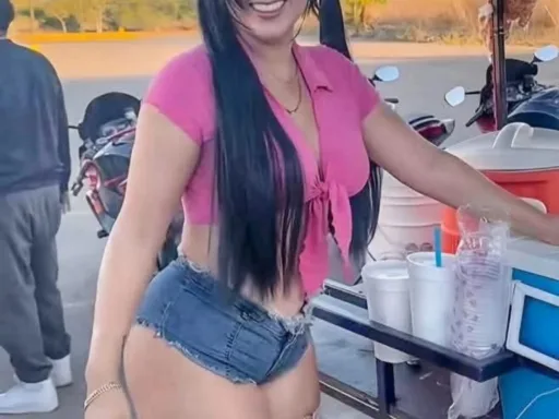 Vendedora Ambulante en Altamira se Vuelve Sensación por sus Gorditas