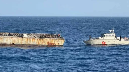 Tamaulipas Crea Arrecife Artificial con Hundimiento del Ex-Buque Huracán