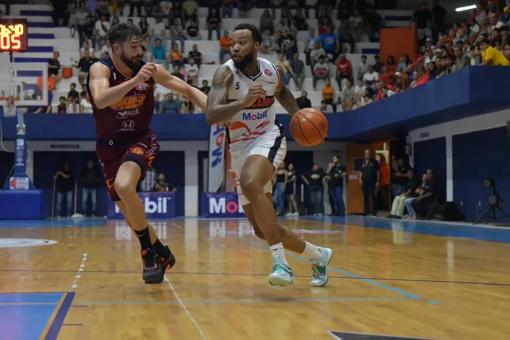 Correcaminos consigue serie perfecta en Liga LNBP 2025