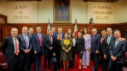 Américo Villarreal asiste a la toma de poder del nuevo Poder Judicial en CDMX