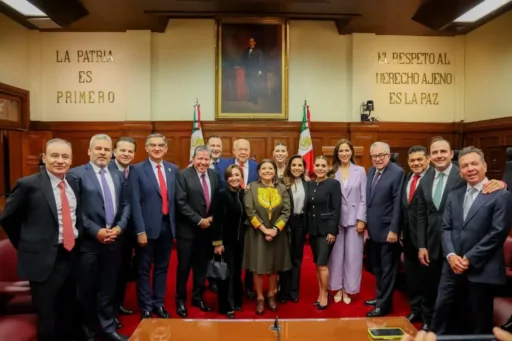 Américo Villarreal asiste a la toma de poder del nuevo Poder Judicial en CDMX