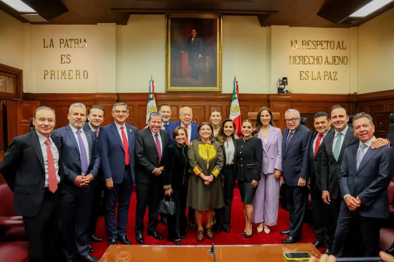Américo Villarreal asiste a la toma de poder del nuevo Poder Judicial en CDMX