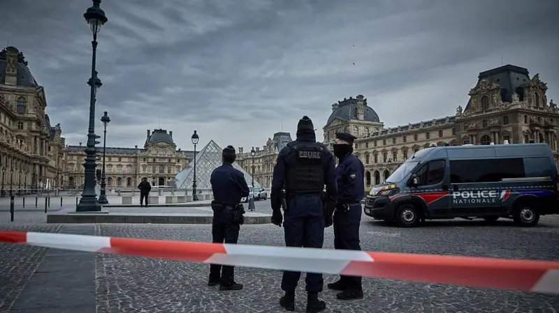 louvre